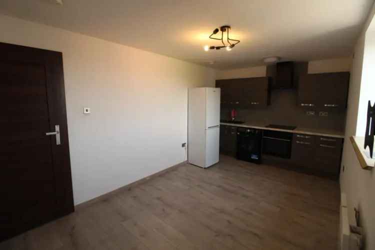 1 Bedroom Apartment To Let - Water & Wifi Included