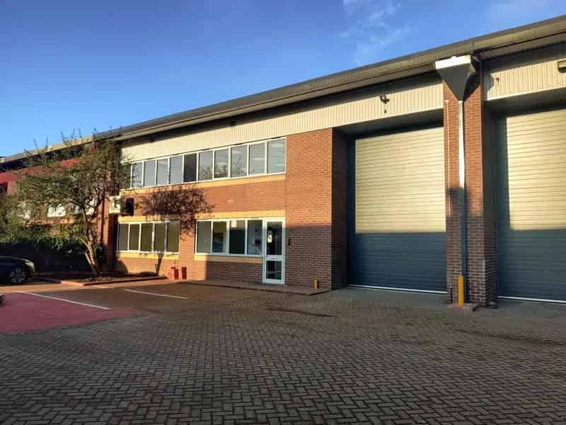 Oxford Industrial Unit - Refurbished Warehouse with Office Space