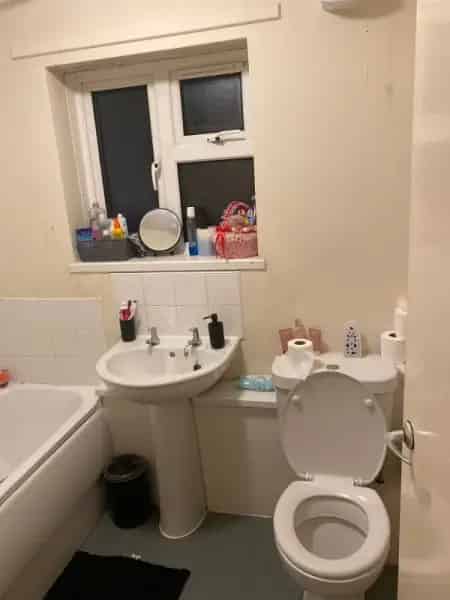 1 Bed Ground Floor Flat Pet Friendly Near Shops
