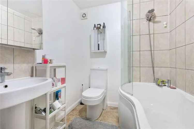 2 bed flat for sale