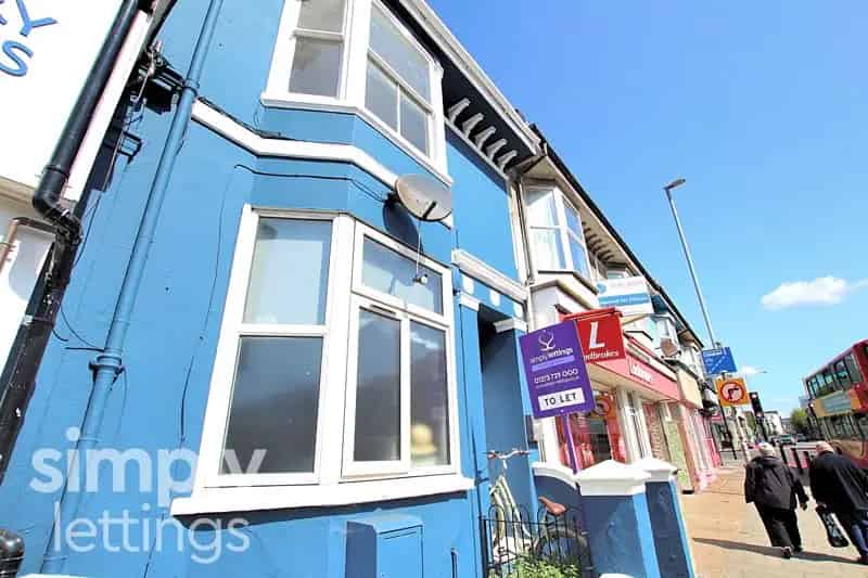 2 Bedroom Maisonette House to Rent in Brighton