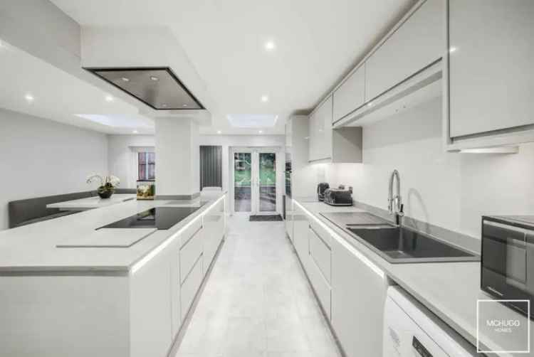 4 Bedroom Link Detached House for Sale in Edgbaston