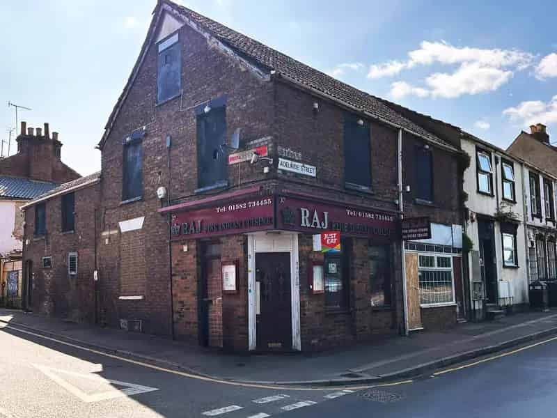 Commercial Premises Near Luton Town Centre - Owner Occupancy Investment or Conversion