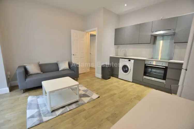 2 Bedroom Flat to Rent Near Hospital and University