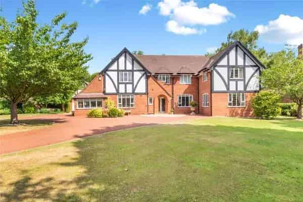 Rufford Lodge Family Home 3700 sq ft Six Bedrooms