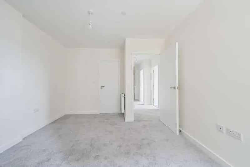 4 Bed Duplexes Near Pontoon Dock DLR Station