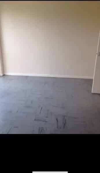 Quiet Area Home with Convenient Bus Service