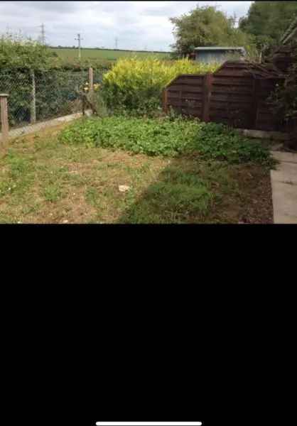 Bungalow For Rent in Gloucester, England