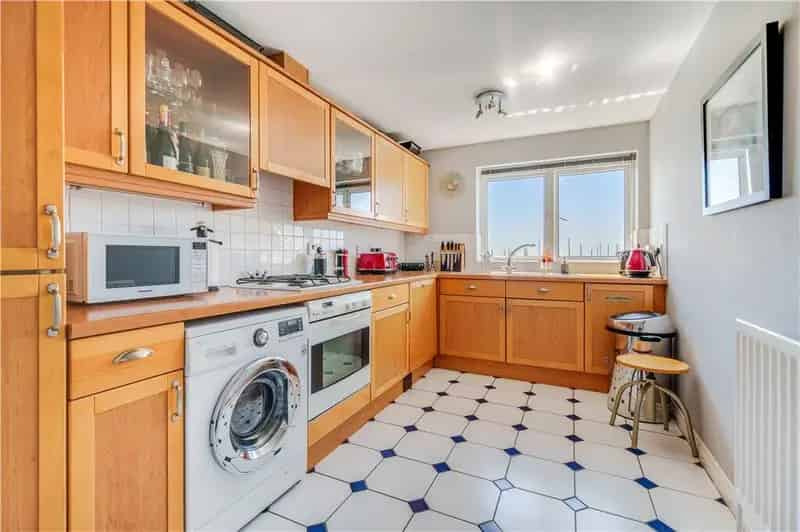 3 Bedroom Penthouse Apartment Brighton Marina