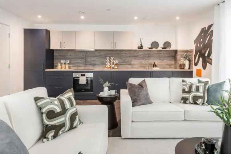 Stunning 2-Bed Riverside Apartment Trent Bridge Quays
