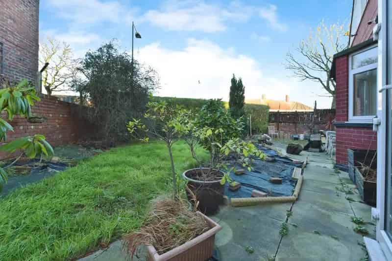 5 bedroom Detached House for sale, Sheffield, South Yorkshire, S5