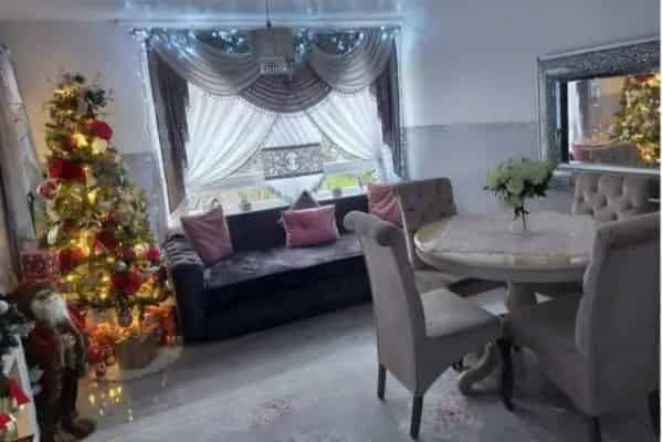 1 Bedroom Flat Top Floor Private Balcony Two Storage Rooms
