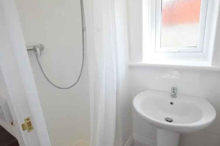Recently Refurbished Studio Flat in Charminster
