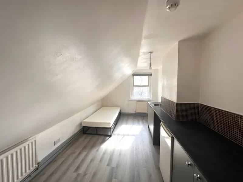 1 Bedroom Flat To Rent