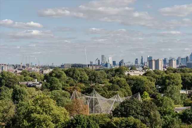 Primrose Hill Penthouse: Luxury 8th Floor Apartment with Unparalleled Views