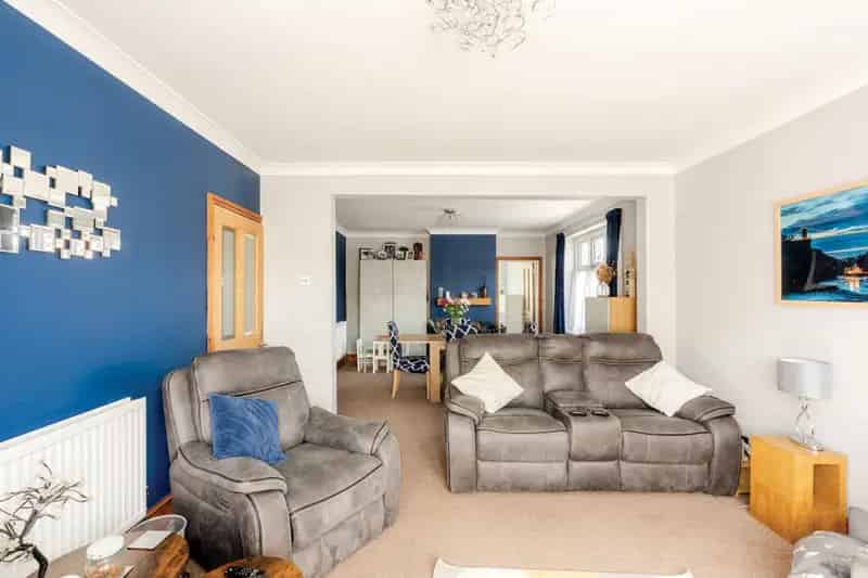 3 Bedroom Semi-Detached House for Sale Bloomfield Road