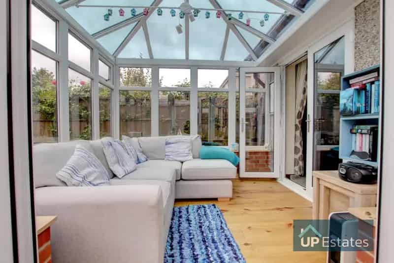 4 Bedroom Semi Detached House to Rent