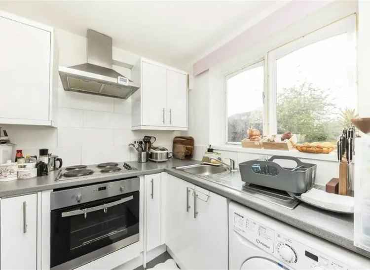 Ground Floor Studio Apartment near New Cross Gate Station