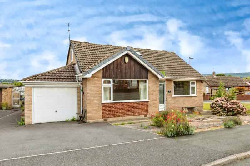4 bedroom Bungalow
 For Sale