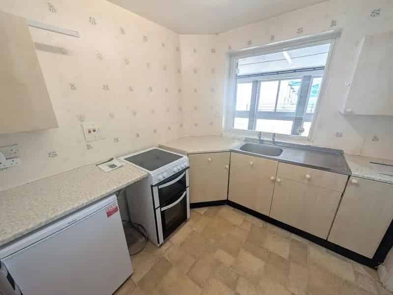 1 Bedroom Flat to Rent Near Shipley Centre