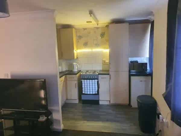 1 Bedroom Ground Floor Flat Fratton Road