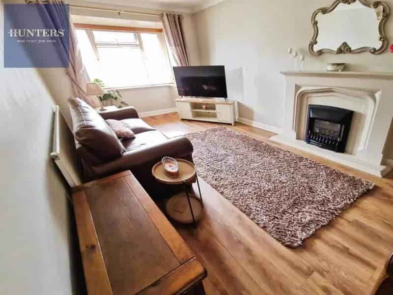 4 bedroom House
 For Sale 
Total Size: 1151 SQ FT