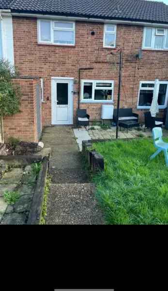 House For Rent in Three Rivers, England