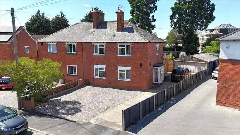 3 Bedroom Semi Detached House For Sale Extended Family Home
