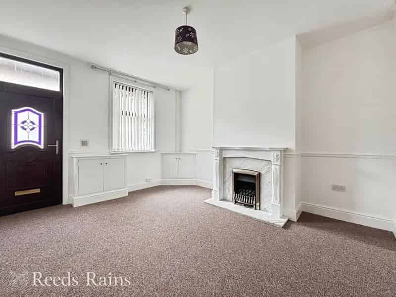 2 bedroom Mid Terrace House to rent, Widnes, Cheshire, WA8