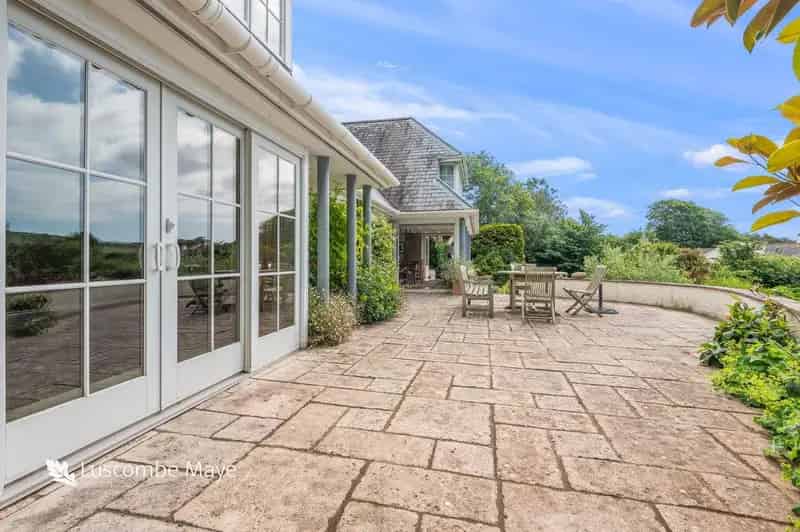 4 Bed House For Sale Large Garden Stunning Views