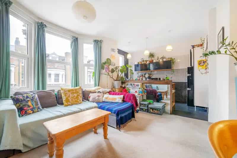 2 Bedroom Victorian Apartment Brockwell Park