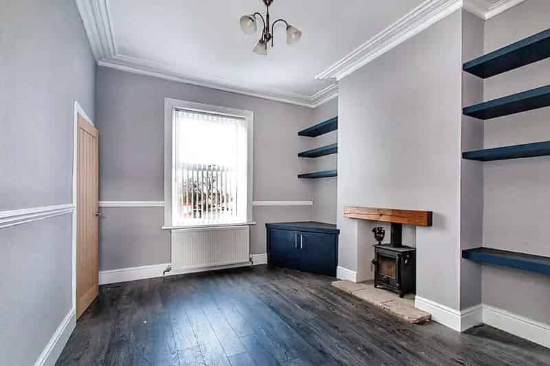 3 bedroom Mid Terrace House to rent, Morley, West Yorkshire, LS27