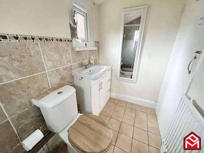 3 Bed Mid Terraced House For Sale