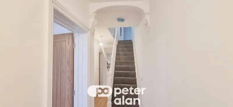 3 Bedroom Semi-Detached House To Let Zero Deposit Available