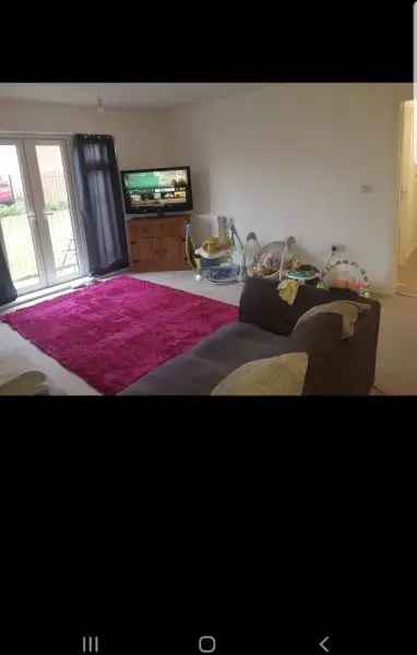 Flat For Rent in Test Valley, England