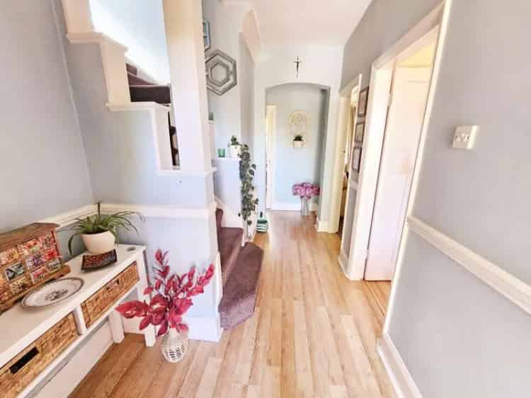 5 Bedroom Semi Detached House For Sale