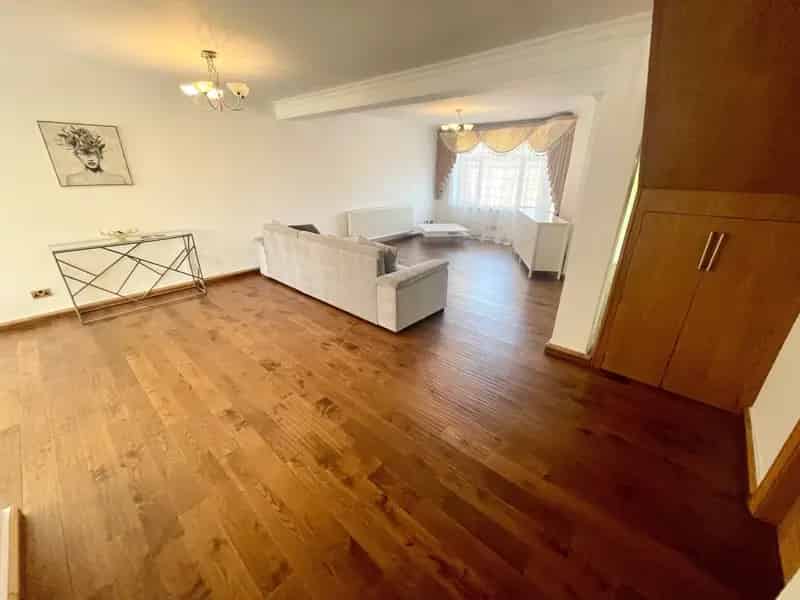 Gated Four Bedroom Home Near Schools