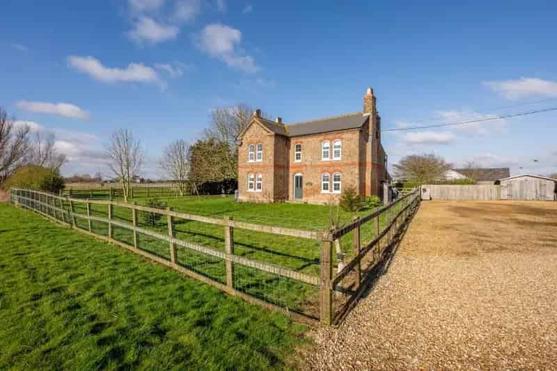3 Bedroom Farmhouse for Sale in Tydd St Giles