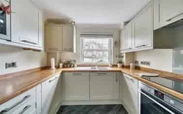 Lyme Regis Seafront Apartment 3 Beds 2 Baths Private Parking