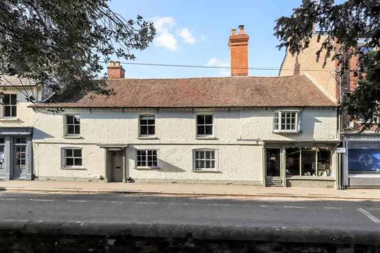  For Sale in Middle Street, Salisbury, England