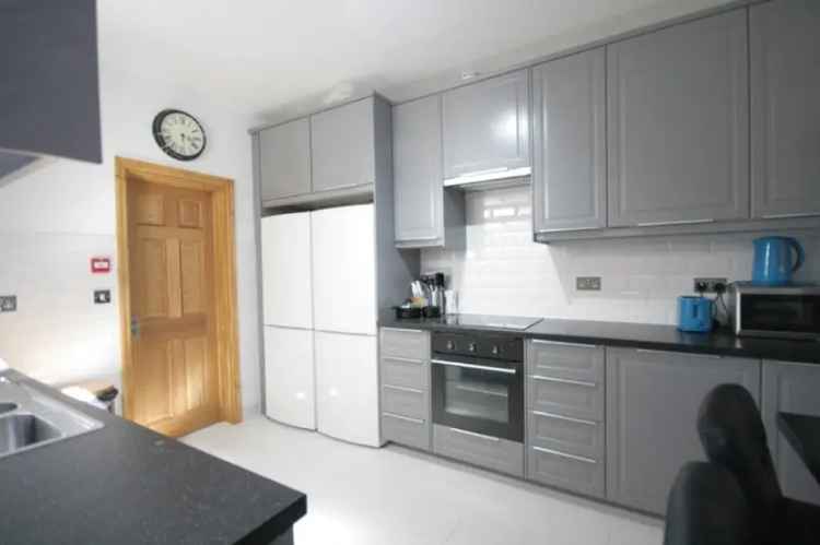 1 Bedroom Flat To Rent Available Now