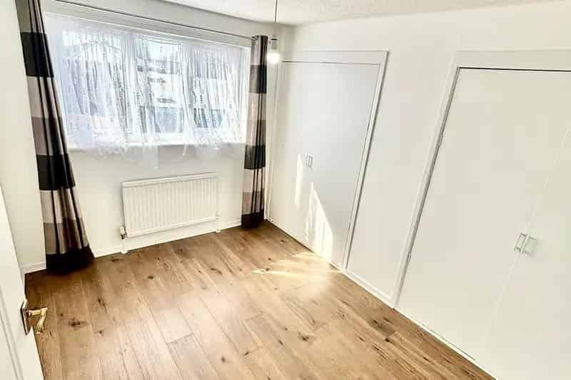 3 Bed Semi Detached House Near Amenities Zero Deposit Option