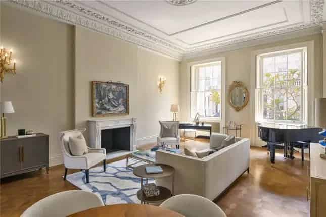 4-Bedroom Apartment in Eaton Place Belgravia