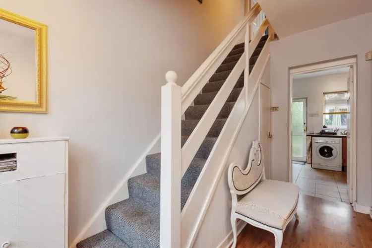 3 Bed Semi Detached Home with Double Garage and Garden