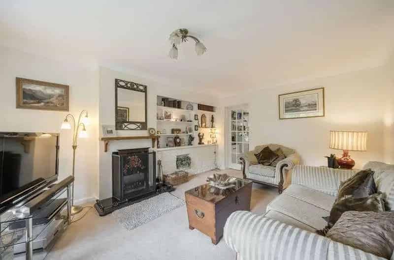 3 bed house for sale
