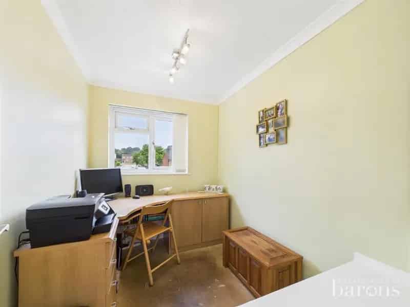 3 Bed Semi-Detached House for Sale