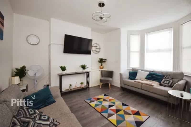 3 Bedroom Semi Detached House to Rent Sandown