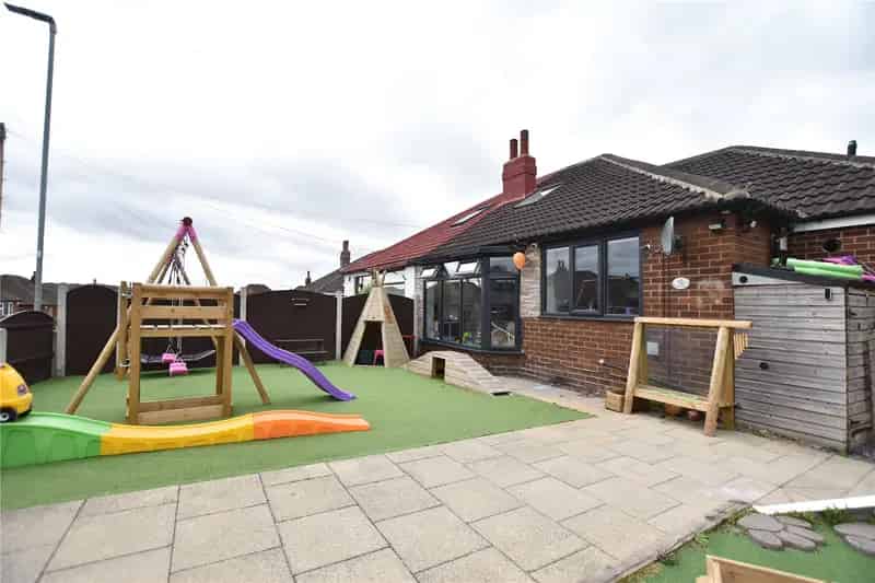 House For Sale , Leeds, England