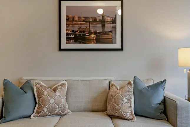 Flat to Rent in Abbey Orchard Street London SW1P