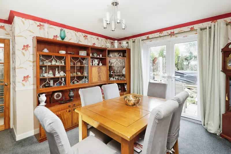 Five Bedroom Family Home Near Atherstone